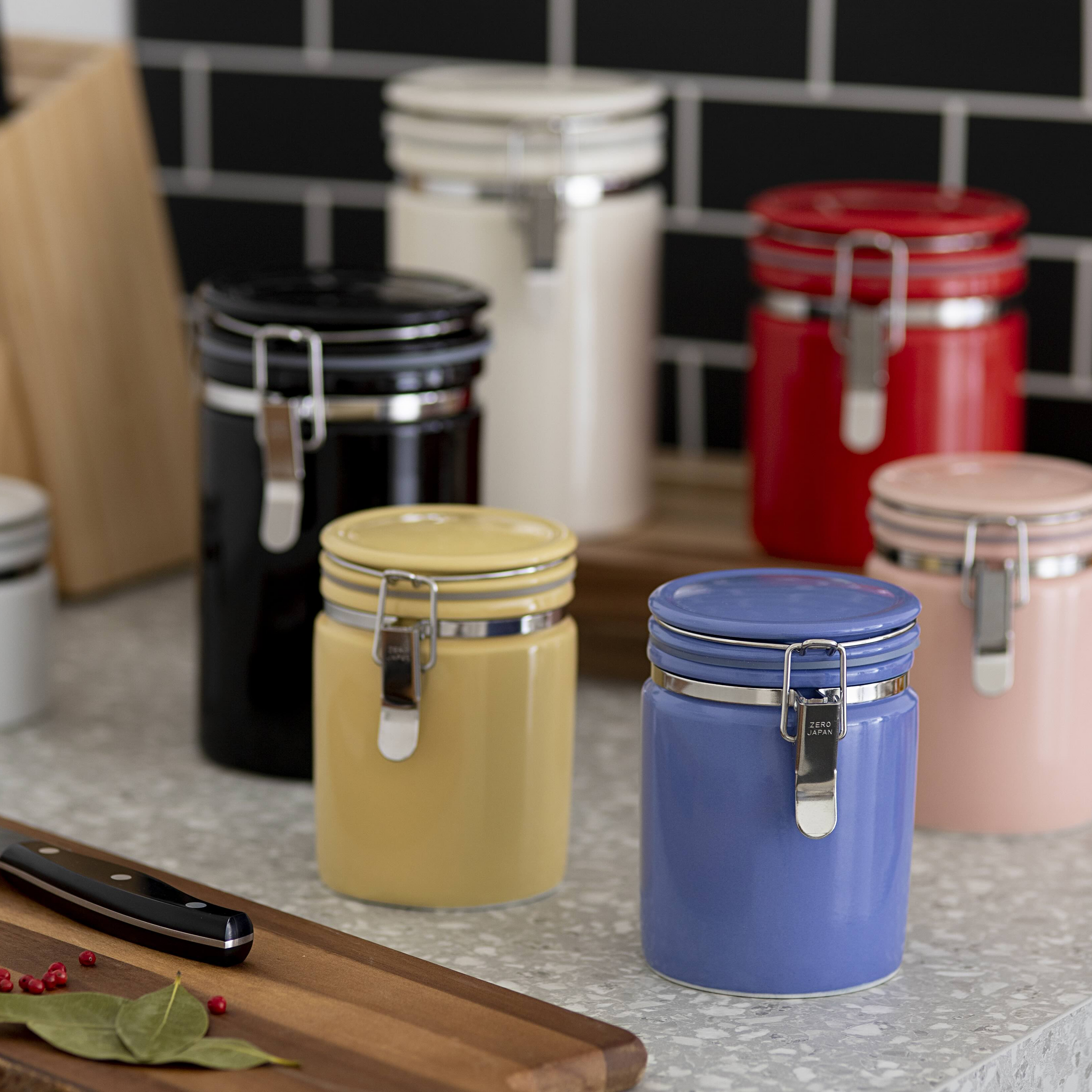 Canister